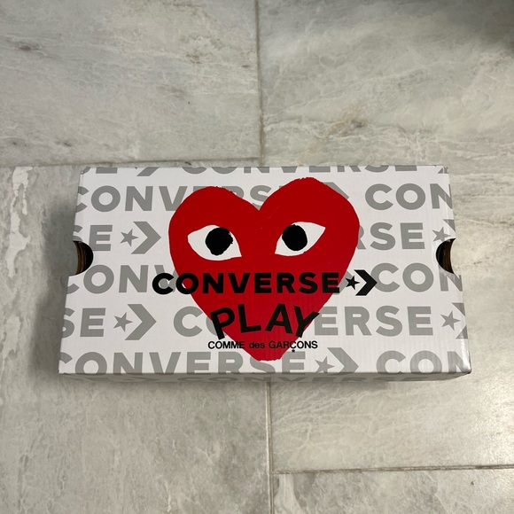 Converse x Comme des Garçons PLAY Chuck 70 - Picture 5 of 6
